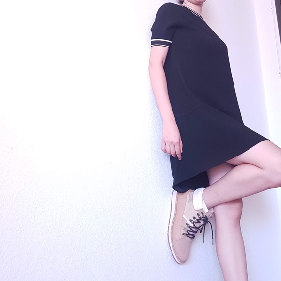 Thatch Crepe Shift Dress - Picture 6 of 8